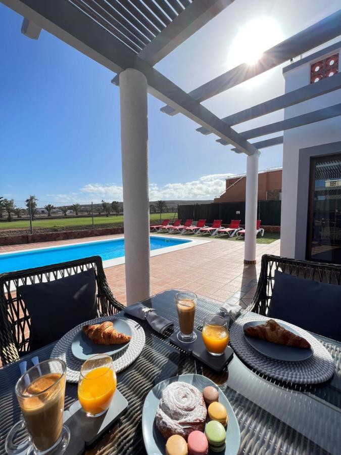 Villa Eva - New To The Market, Fully Refurbished Licensed Villa - Private Pool カレタ・デ・フステ エクステリア 写真