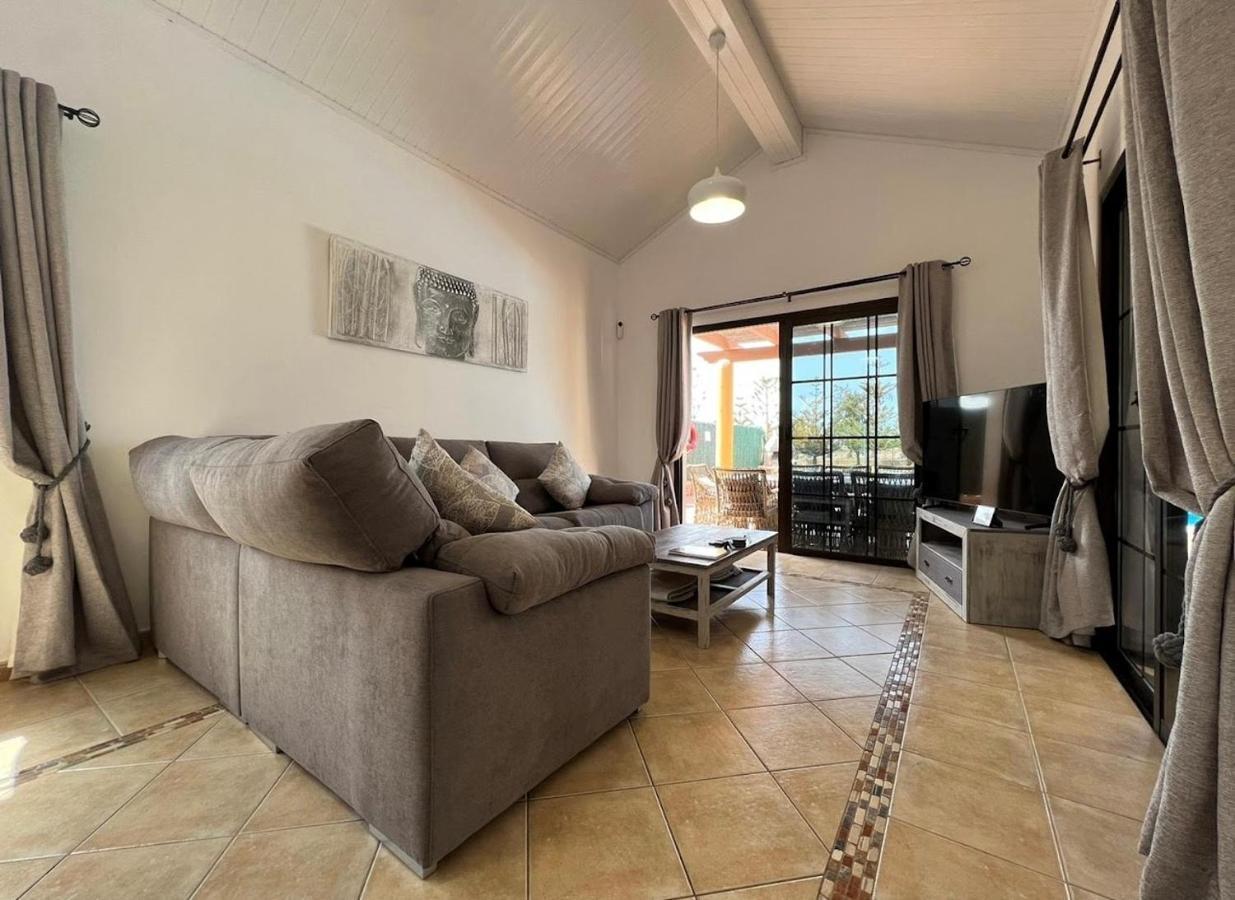 Villa Eva - New To The Market, Fully Refurbished Licensed Villa - Private Pool カレタ・デ・フステ エクステリア 写真