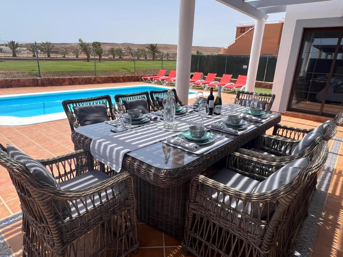 Villa Eva - New To The Market, Fully Refurbished Licensed Villa - Private Pool カレタ・デ・フステ エクステリア 写真